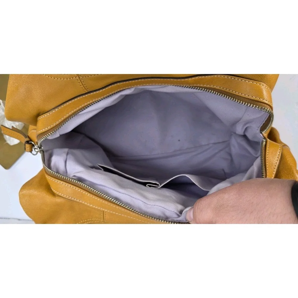 Coach Soho Lynn Medium Three Compartment Shoulder‎ Bag In Tan E1079-F15075 - Picture 5 of 8